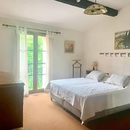 Prázdninový dům Maison En Provence Au Bord De La Riviere Montfrin