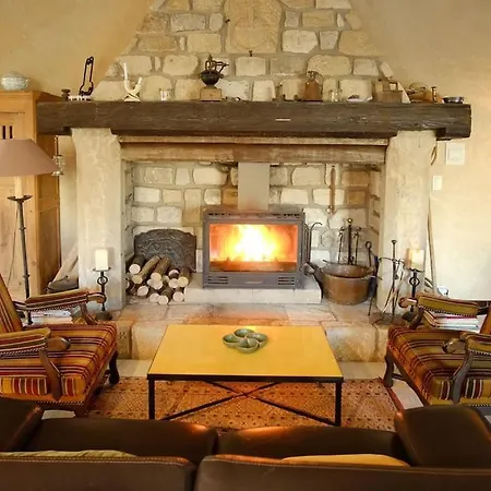 Maison En Provence Au Bord De La Riviere *